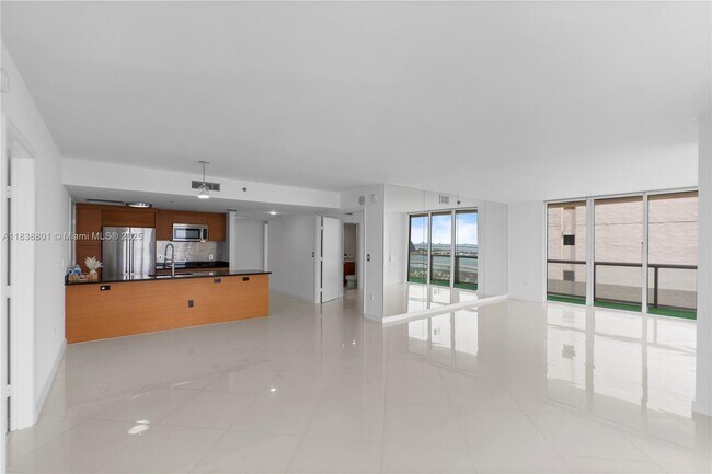 Building Photo - 50 Biscayne Blvd
