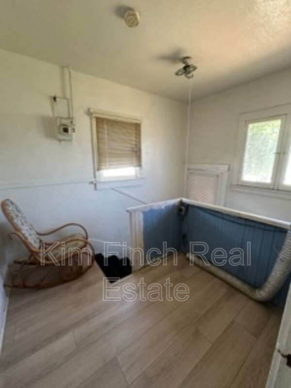 Building Photo - 591 E 300 N