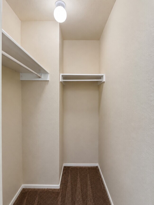 Building Photo - 525 Eagles Nest Cove