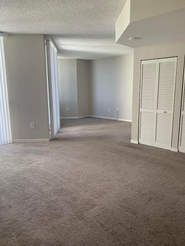 Building Photo - 255 Evernia St