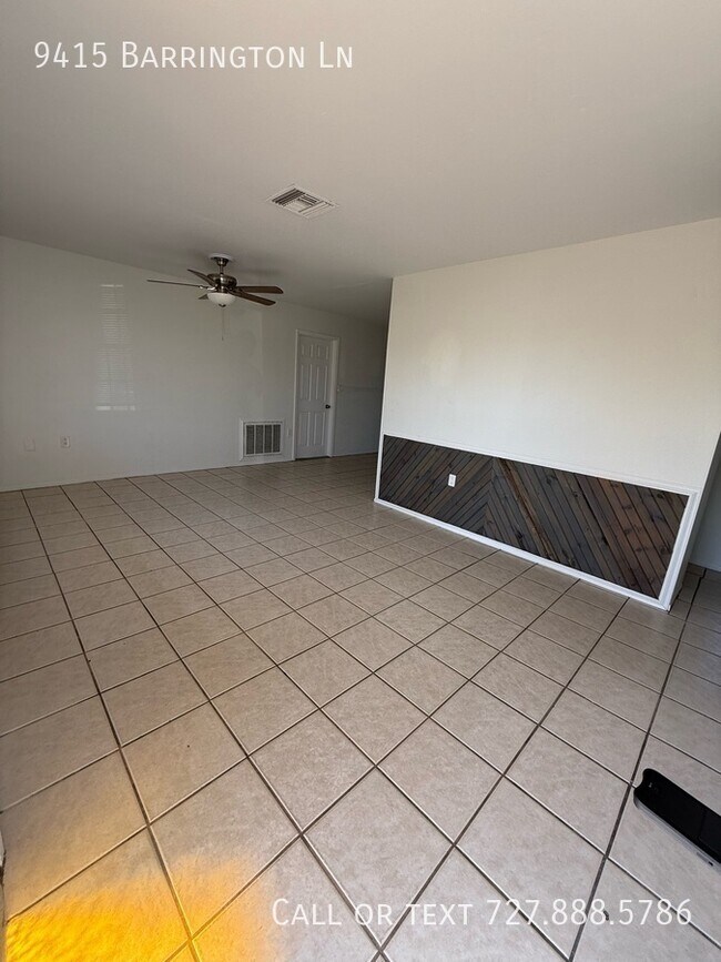 Building Photo - 9415 Barrington Ln