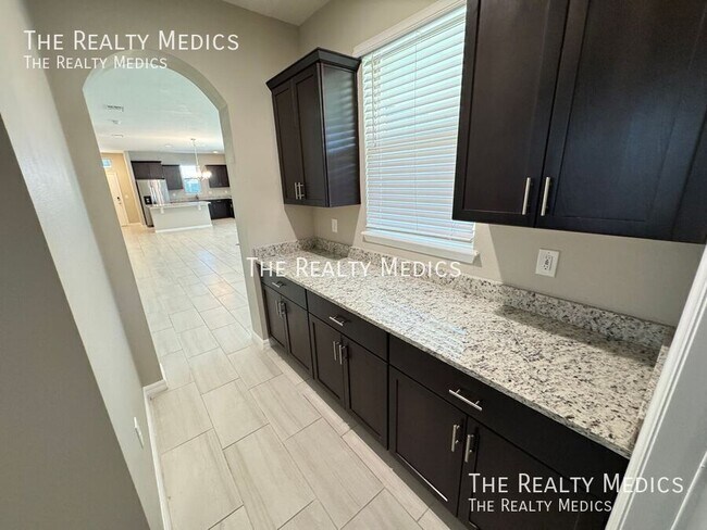 Building Photo - 16149 Mangrove Rd