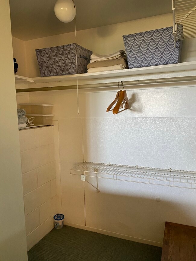 Building Photo - 819 Villa Vista St