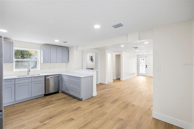 Building Photo - 4403 N 48th St