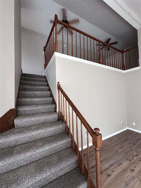 Building Photo - 5255 Beaverbrook Dr