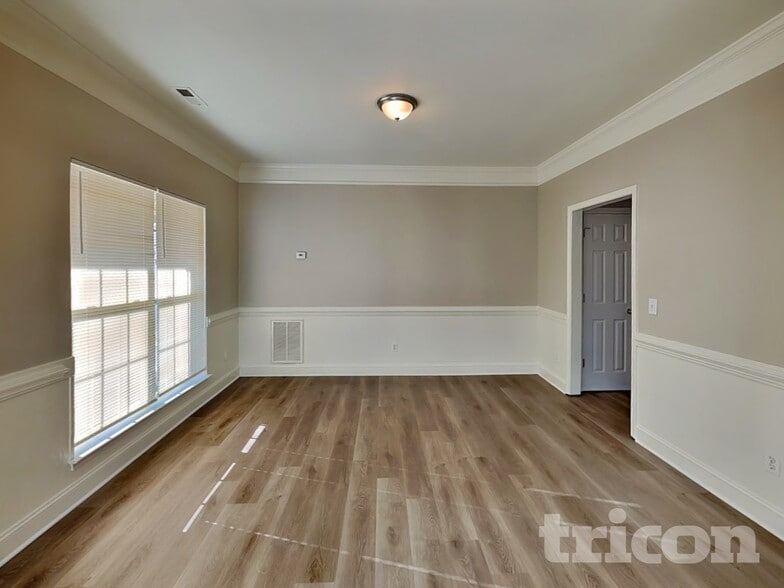 Building Photo - 11730 Crossroads Pl