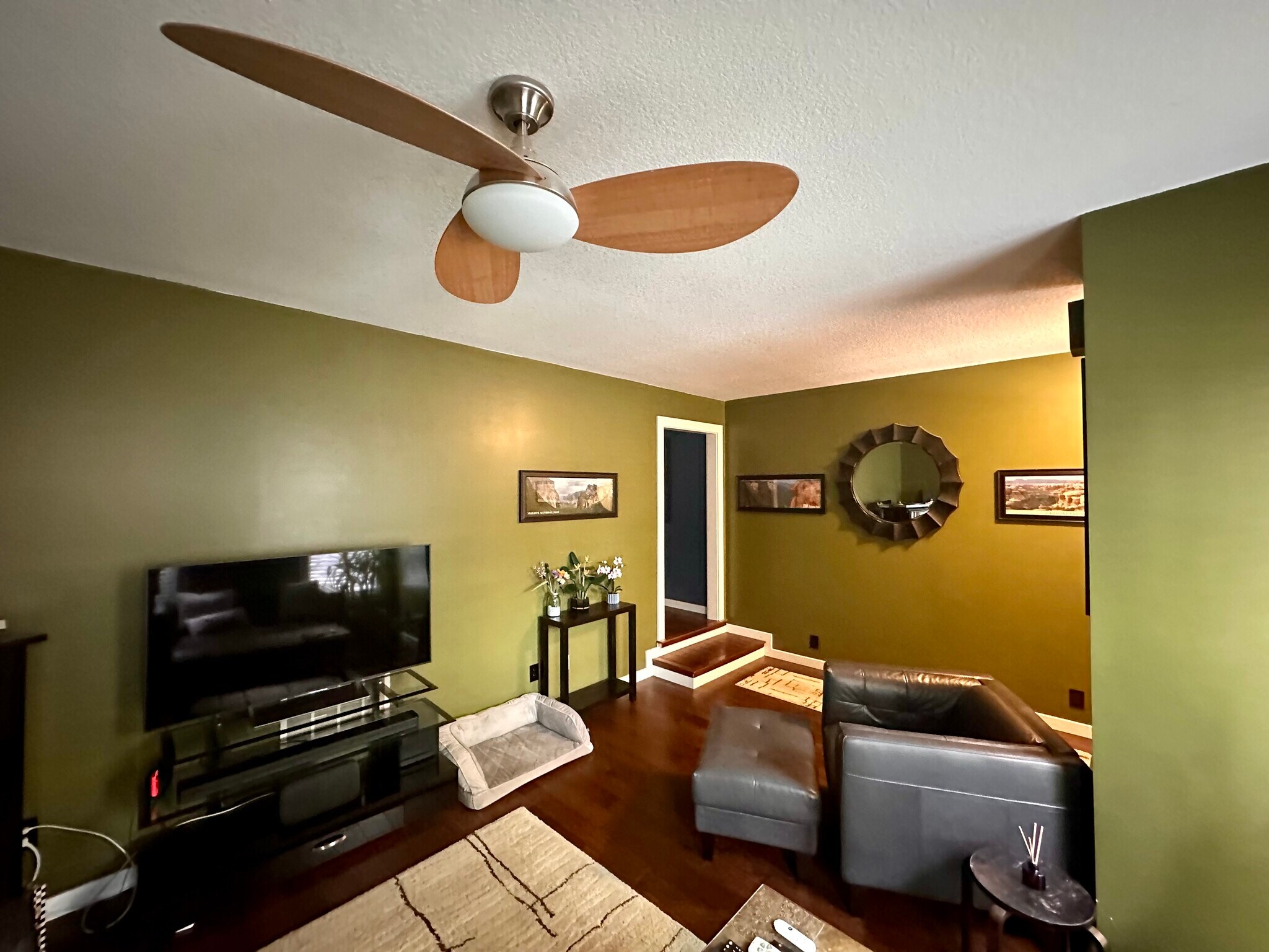 Building Photo - 518 N 5th St