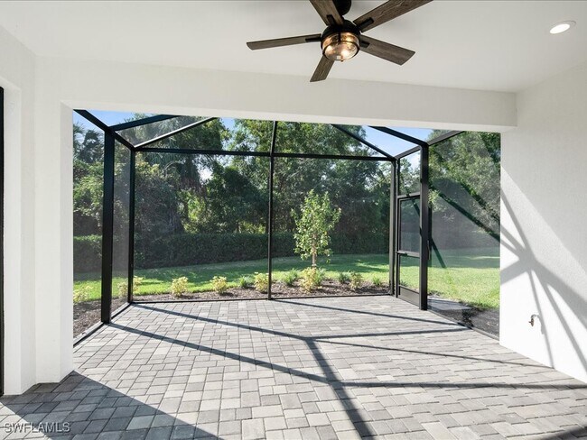 Building Photo - 2385 Ariane Dr