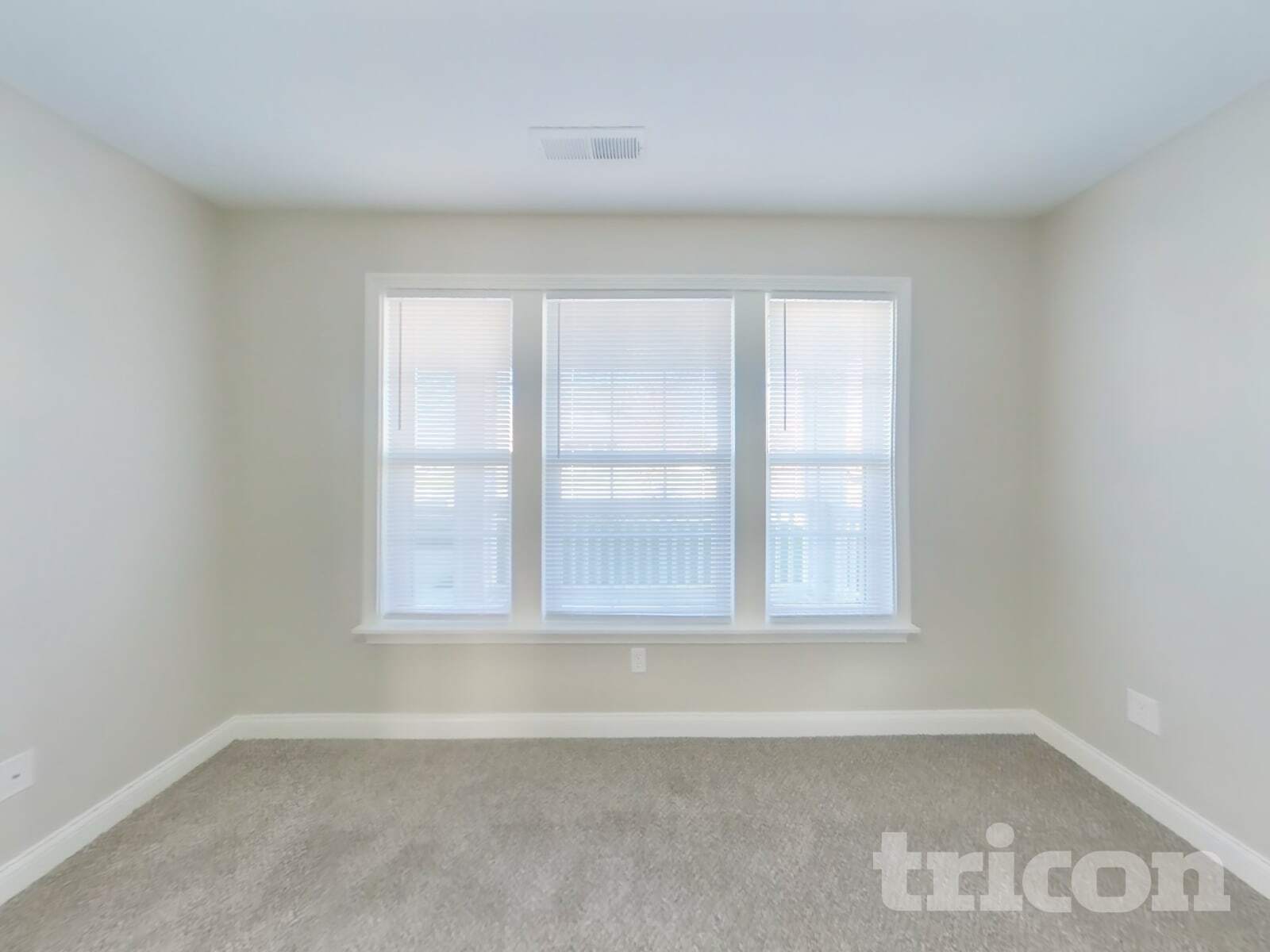 Building Photo - 3345 Deerbrook Dr