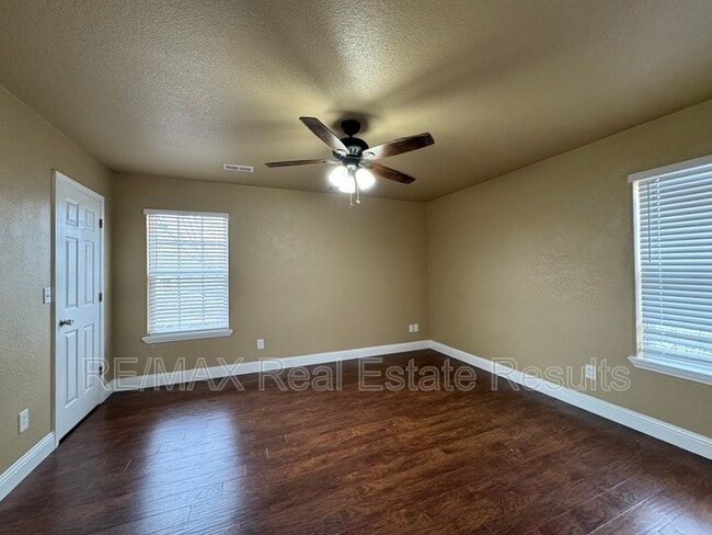 Building Photo - 1523 N Dawn Dr