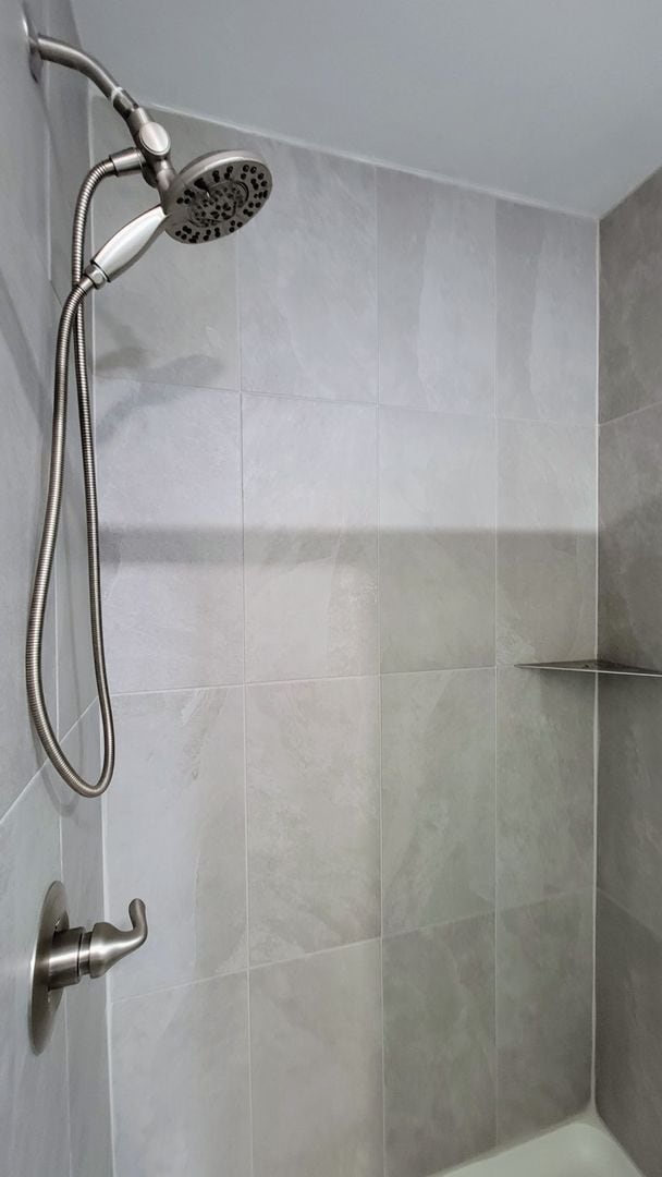 Building Photo - Beatifully Remodeled Condo in Southwest Champaign