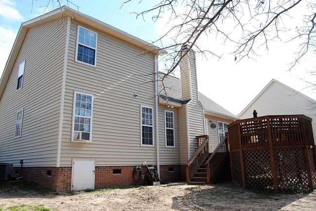 Building Photo - 2 Knot Ct