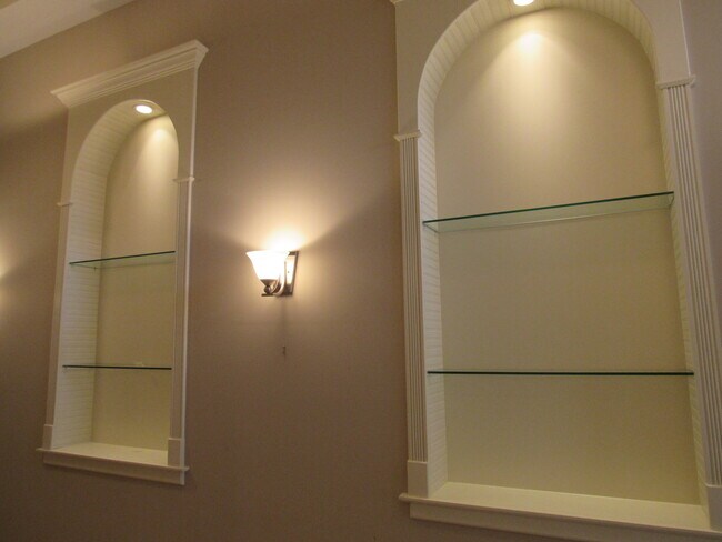 Building Photo - 3164 Meridith Way