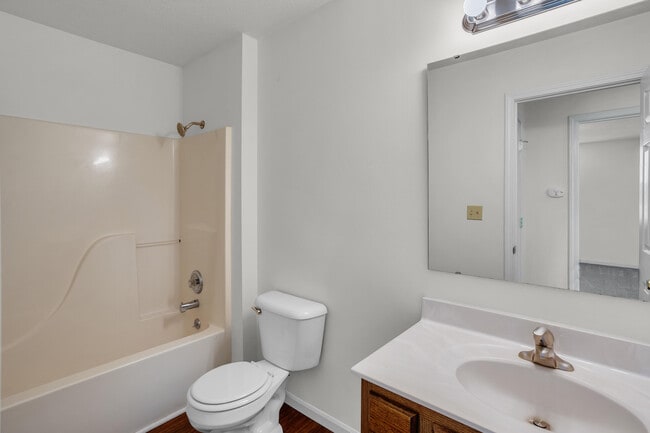 Building Photo - 3513 Delmar Ct