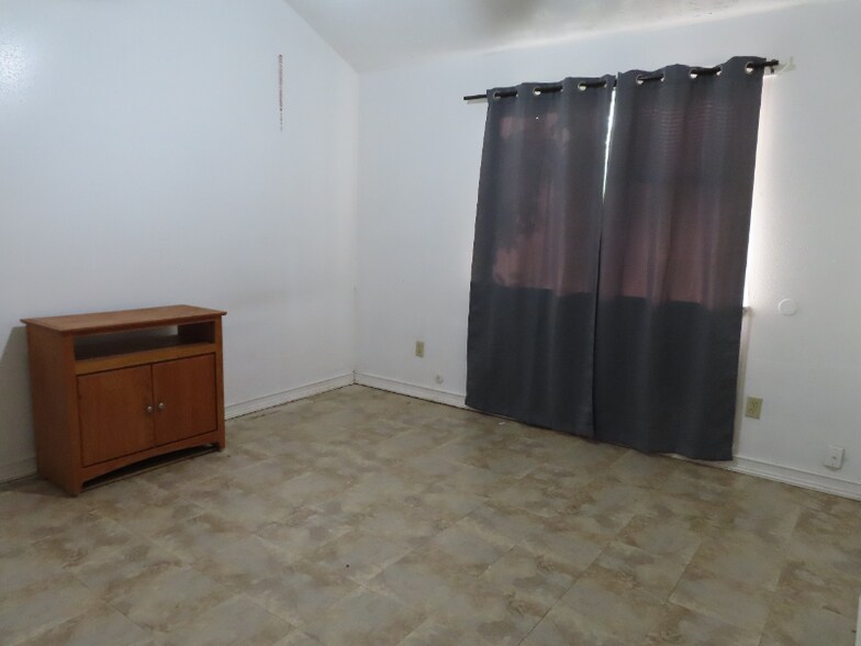 Building Photo - 12307 Currin Forest Dr