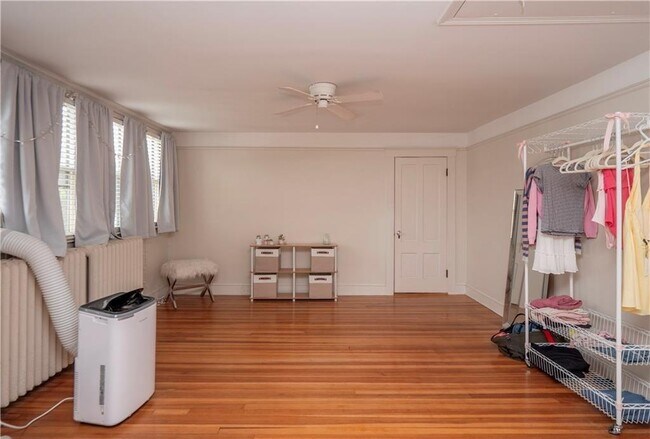 Building Photo - 1 Pell St