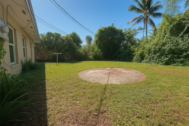 Building Photo - 5440/5444 Eleventh Ave