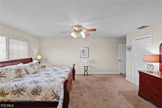 Building Photo - 1203 SW 48th Terrace
