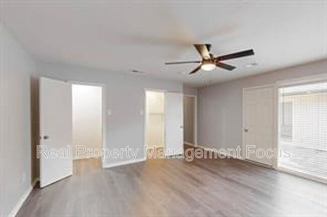 Building Photo - 14724 Overview Dr