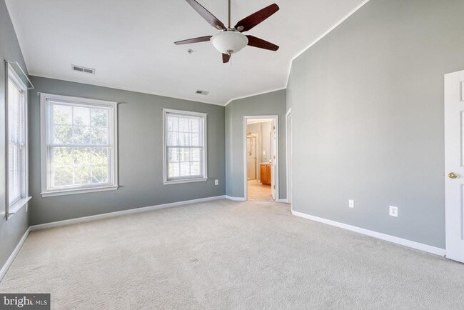 Building Photo - 2459 Cheyenne Dr
