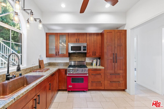 Building Photo - 26600 Ocean View Dr
