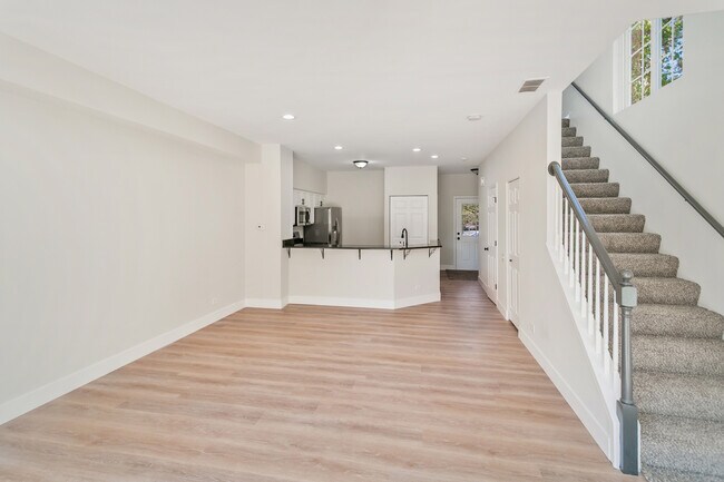 Building Photo - 2513 Arcadia Cir