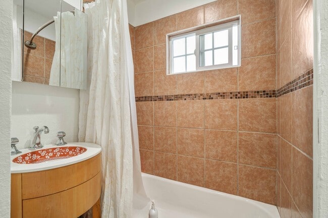 Bath - 2320 S Genesee Ave