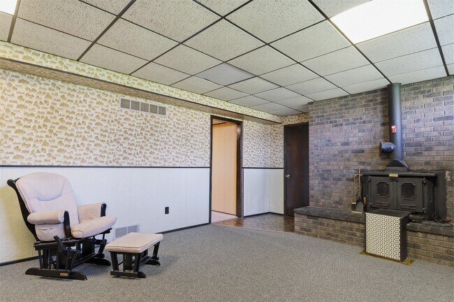 Building Photo - 3942 Stark Ln
