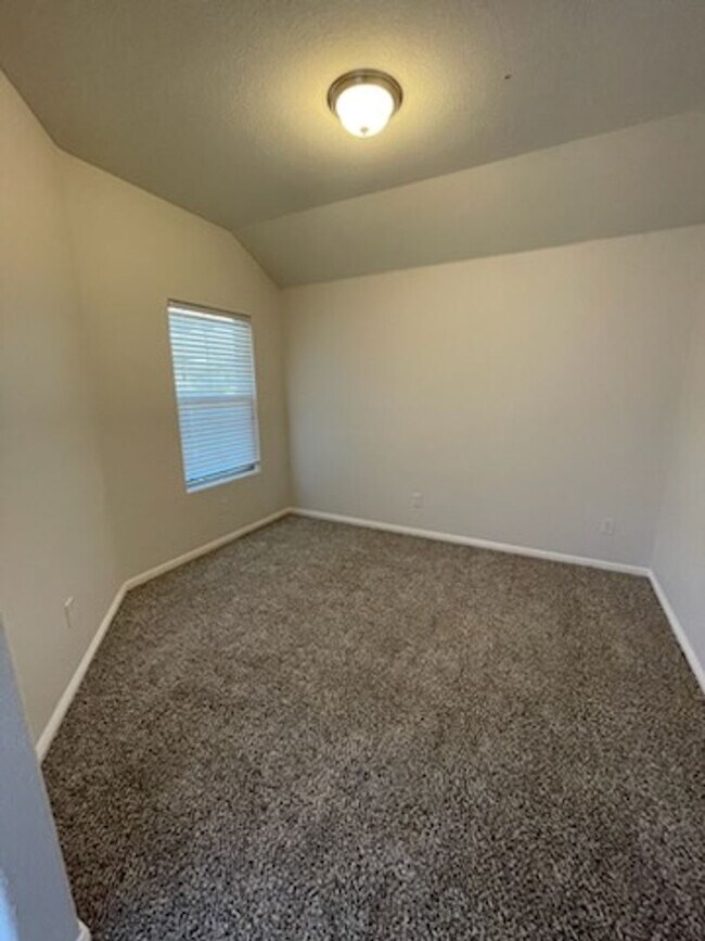 Building Photo - 4212 Tollcross Ln