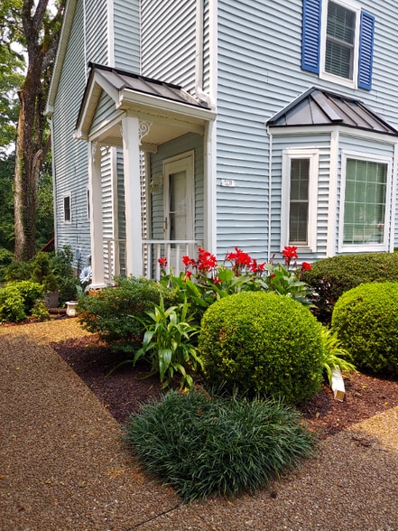 Building Photo - 1251 Carriage Park Dr