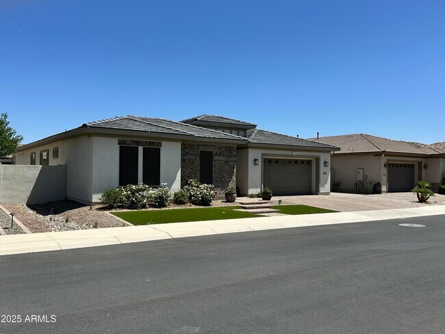 Building Photo - 2122 E Scorpio Pl