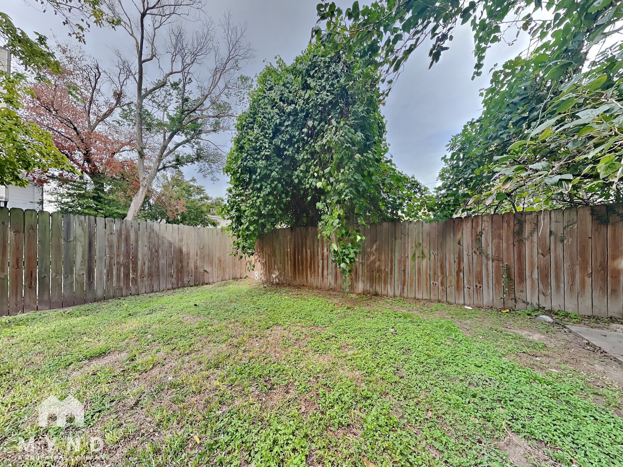 Building Photo - 1606 Ruthven St