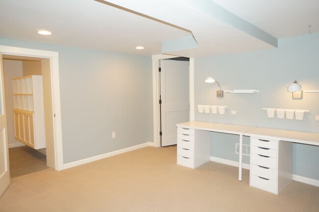Building Photo - NE Portland - Irvington 3-bedroom Beauty!