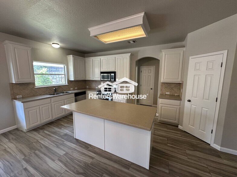 Building Photo - 2313 Caprock Pl