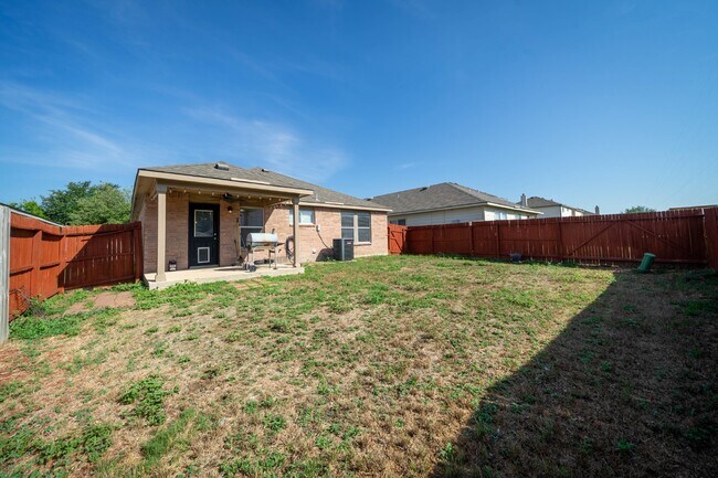 Building Photo - 8438 Silver Willow