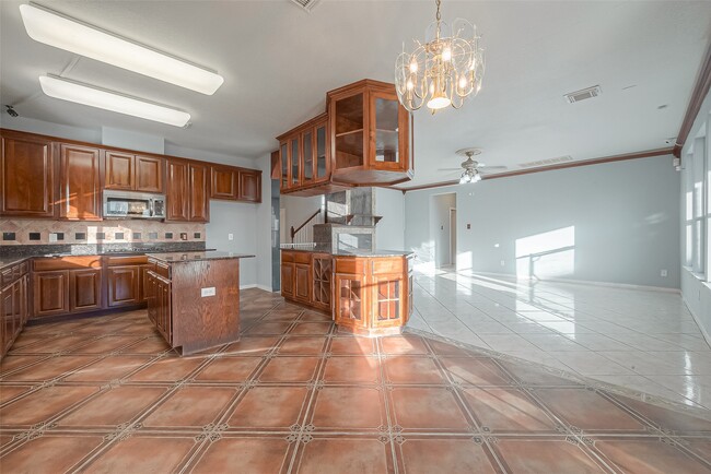 Building Photo - 9407 Demsey Mill Dr