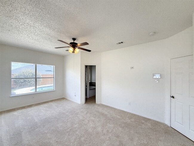 Building Photo - 6717 Smallwood Dr