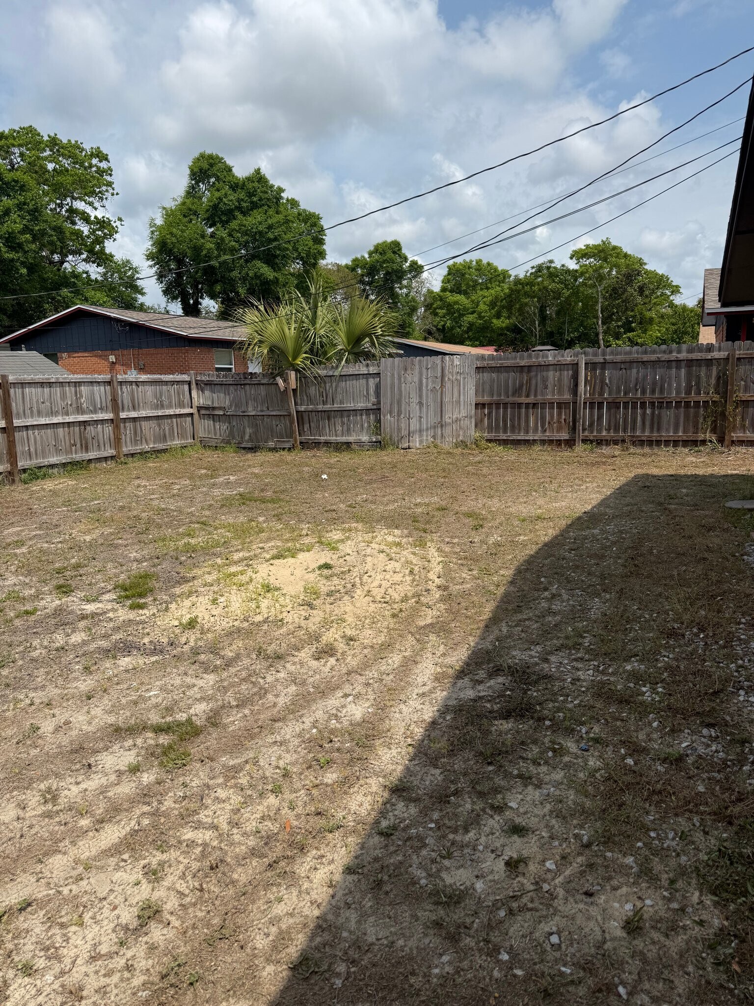 Building Photo - 706 Shady Ln Dr
