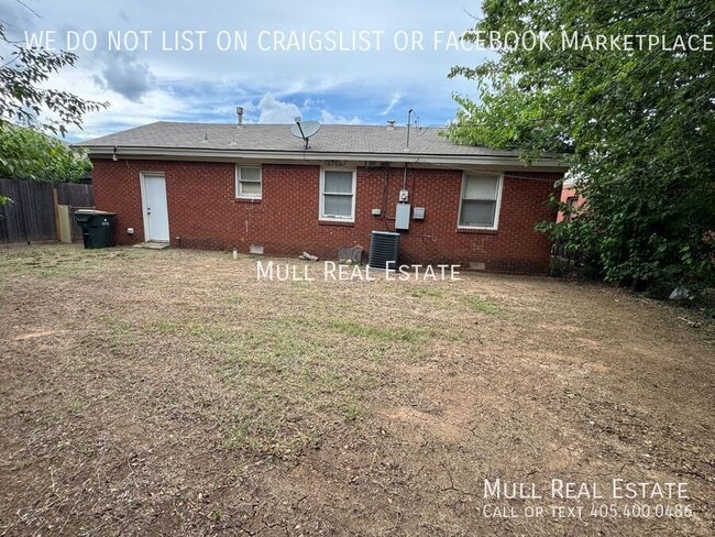 Building Photo - 1302 Carlisle Ct