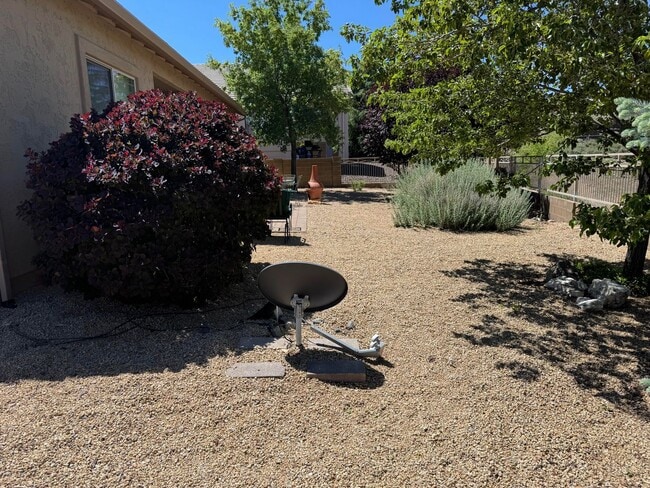 Building Photo - Gorgeous 3-bedrooms, 2-baths home located in Willow Hills! "In Prescott"