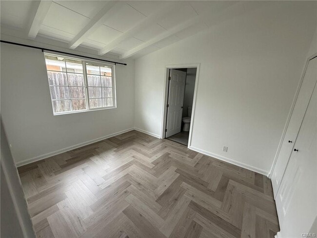 Building Photo - 20578 Kittridge St