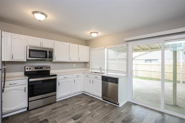 Building Photo - 625 Nora Ln