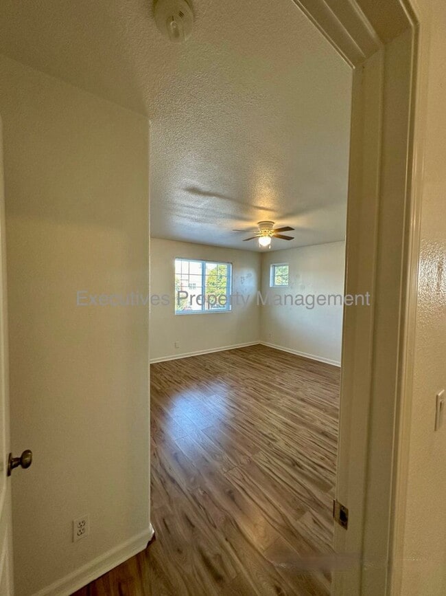 Building Photo - 182 Oleander Dr