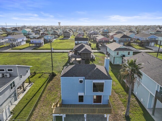 Primary Photo - 4126 San Jacinto Dr