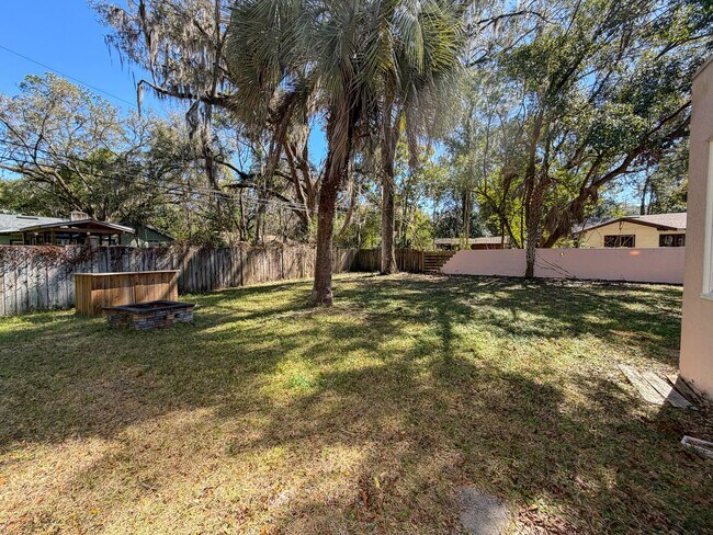 Building Photo - 15 NW 26th St