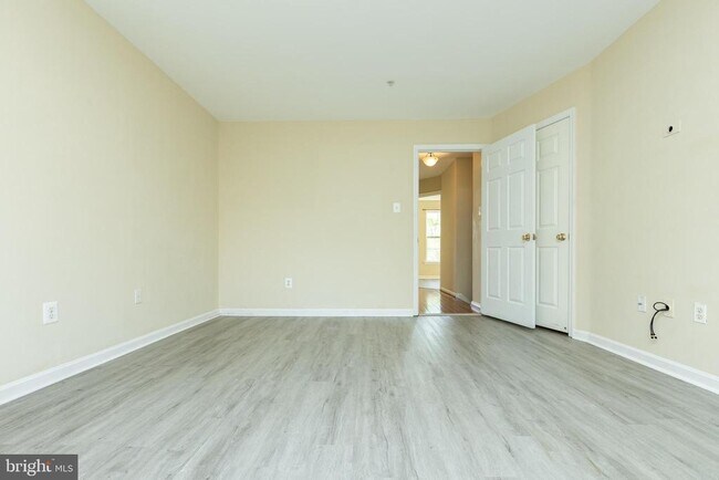 Building Photo - 8213 Brooktree St