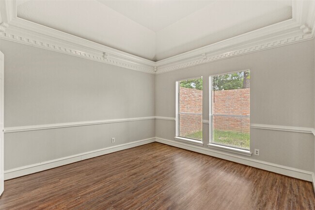 Building Photo - 15014 Lantern Creek Ln
