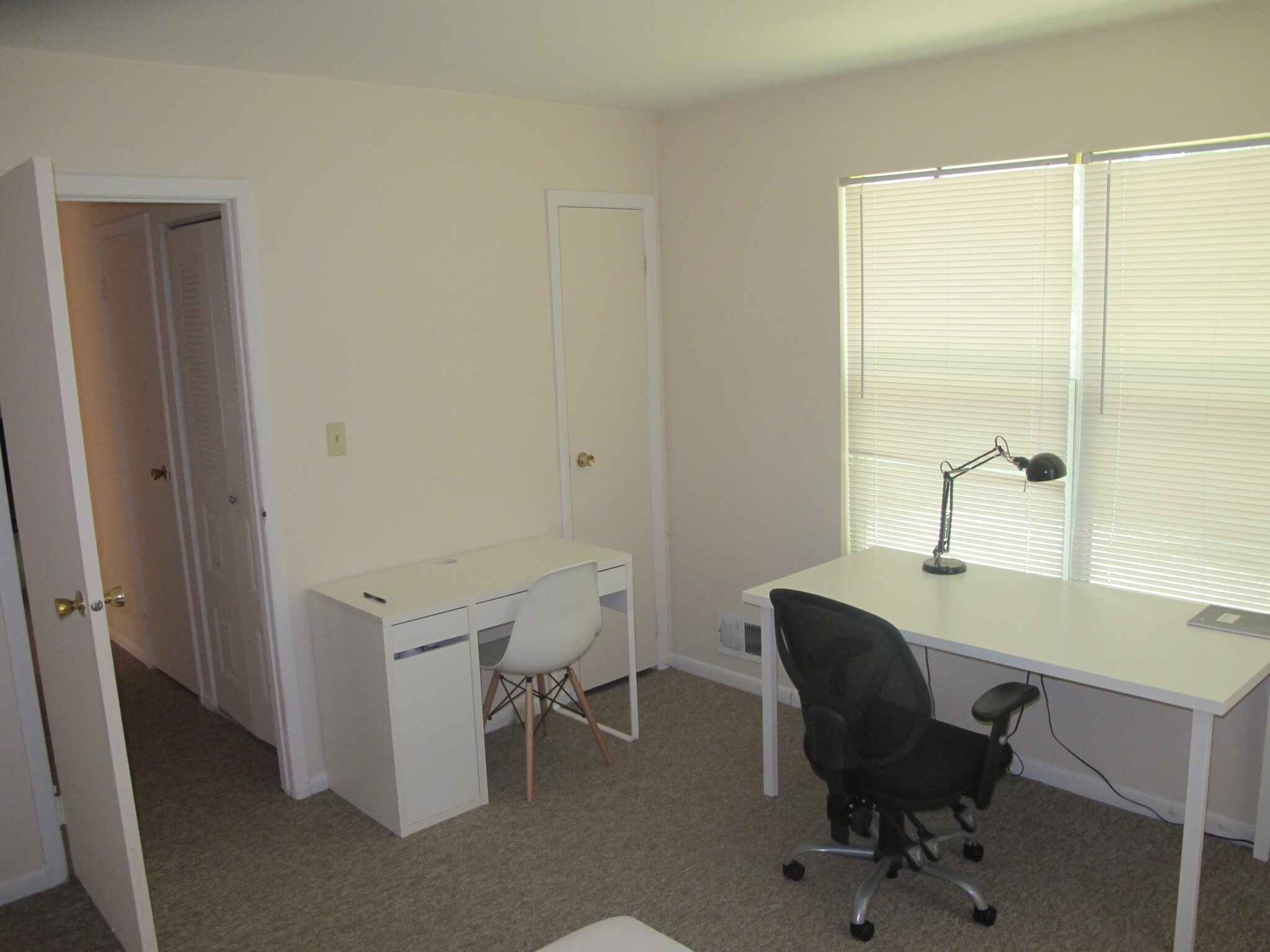 2nd Bedroom - 7 Wyndmoor Dr