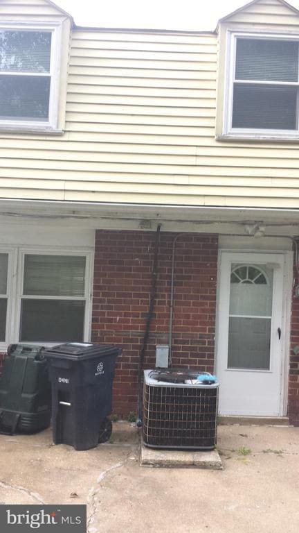 Building Photo - 7607 Burnside Rd