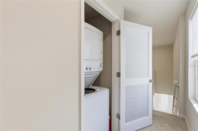 Building Photo - 4740 Old Blush St